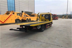 九台非事故拖车